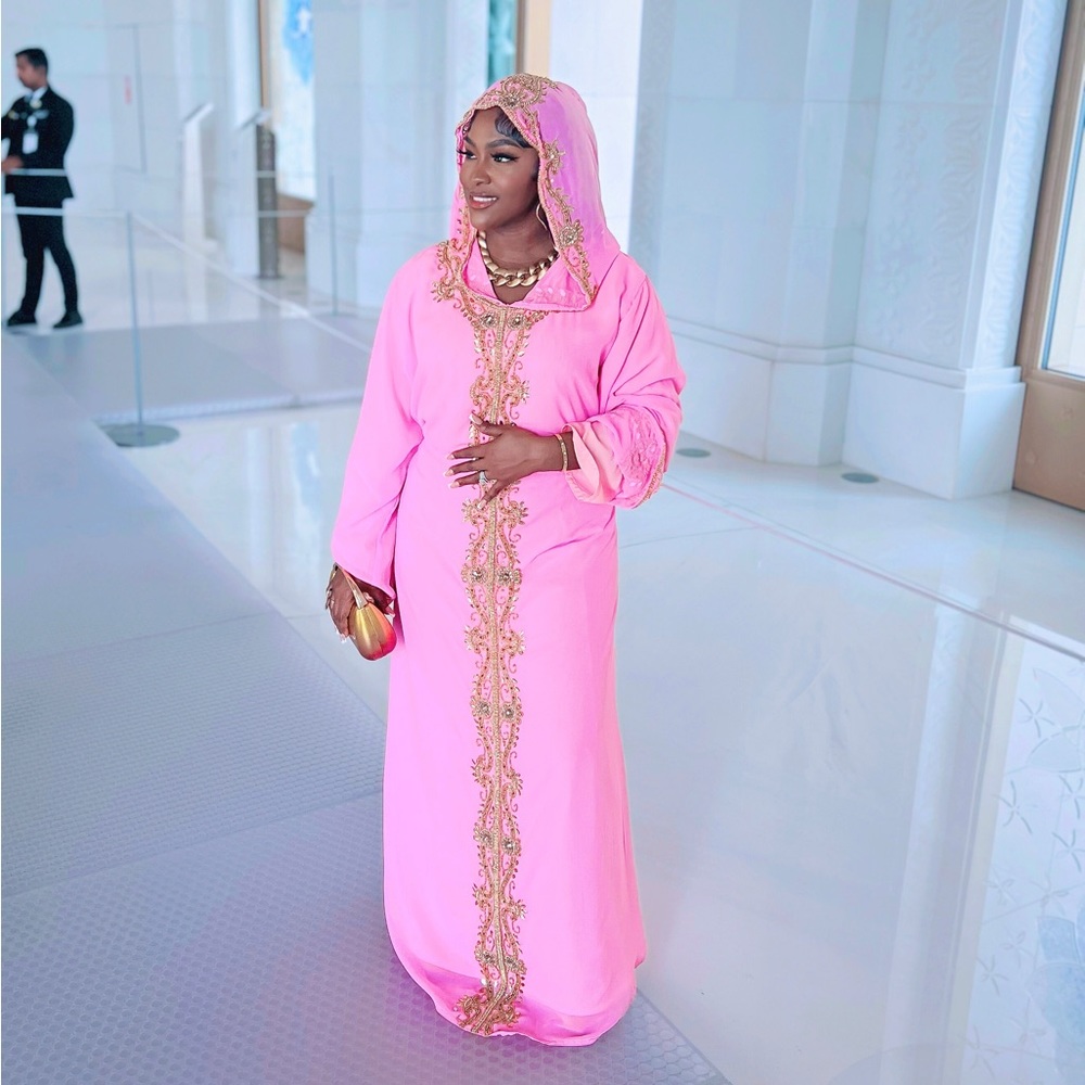 Beautifully hand crafters gold beaded hijab from Dubai’s finest mosque shop.